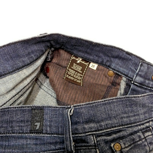 7 FOR ALL MANKIND ROLL-UP CUFF SHORTS - Picture 6 of 7